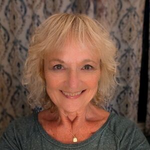 Meet your Posher, Liz